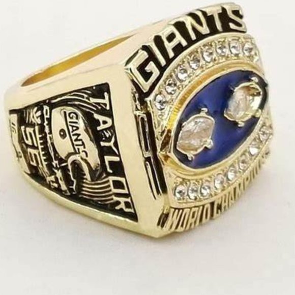New York Giants Championship Ring... Fast shipping from USA - Picture 1 of 4